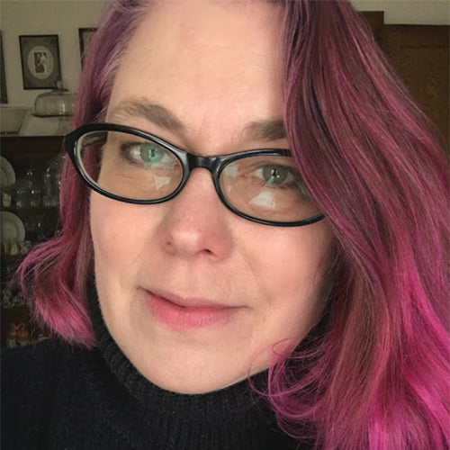 The Crafty Hag, Coralette Damme
